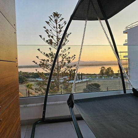 Majestic Sunset Salt Lake Views 300M From Beach Larnaka Exterior foto