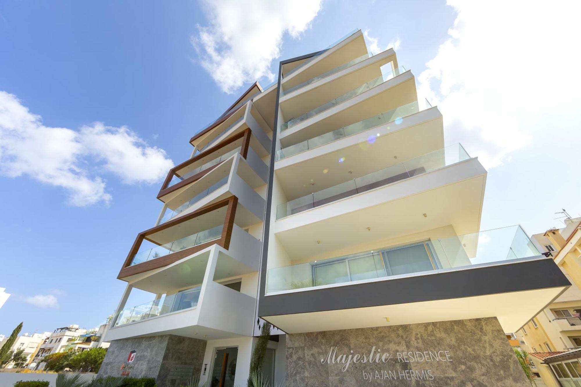 Majestic Sunset Salt Lake Views 300M From Beach Larnaka Exterior foto