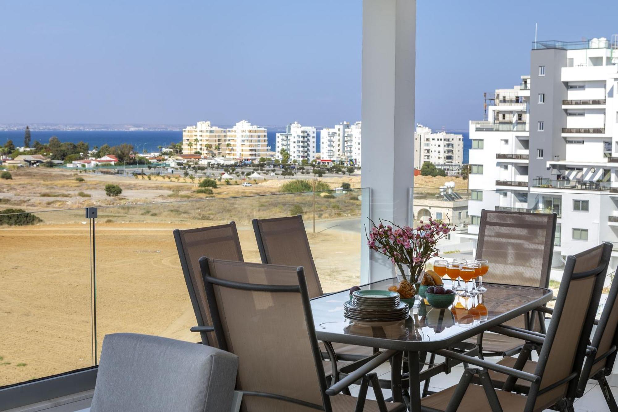 Majestic Sunset Salt Lake Views 300M From Beach Larnaka Exterior foto